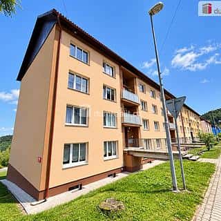 Prodej bytu 1+1 38 m² Oloví, náměstí Horní, Oloví, okres Sokolov