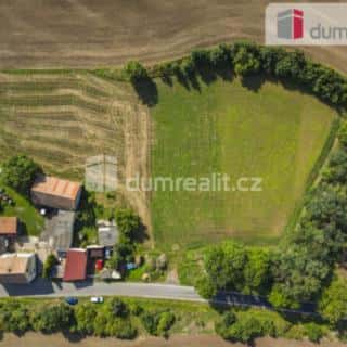 Prodej stavební parcely 3478 m² Klobuky, Klobuky, okres Kladno