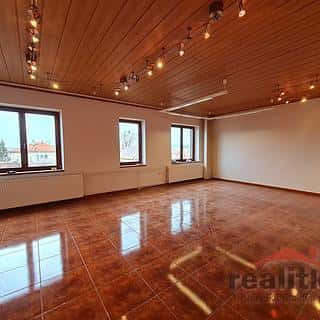 Pronájem kanceláře 166 m² Otice, Hlavní, Otice, okres Opava