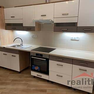 Pronájem bytu 2+1 60 m² Opava, Nákladní, Opava