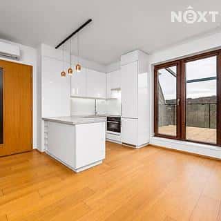 Pronájem bytu 3+kk 98 m² Praha, Nademlejnská, Praha