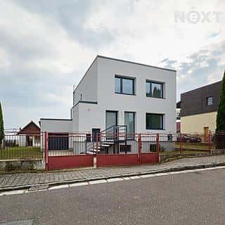 Prodej rodinného domu 250 m² Stěžery, Markova, Stěžery, okres Hradec Králové