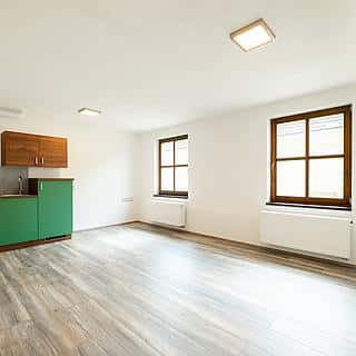 Pronájem bytu 1+kk, garsoniery 35 m² Husinec, Komenského, Husinec, okres Prachatice