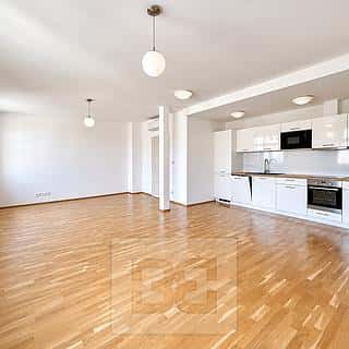 Pronájem bytu 2+kk 72 m² Praha, Mlynářská, Praha