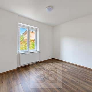 Pronájem bytu 2+1 45 m² Děčín, Na Úpatí, Děčín