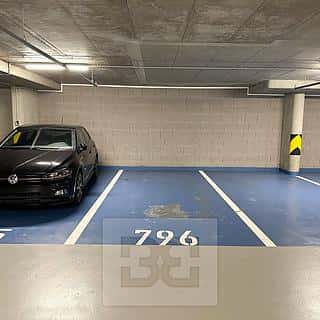 Pronájem parkovacího místa 15 m² Praha, Mezi vodami, Praha