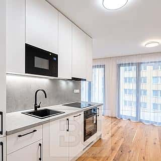 Prodej bytu 1+kk, garsoniery 38 m² Praha, Starokošířská, Praha