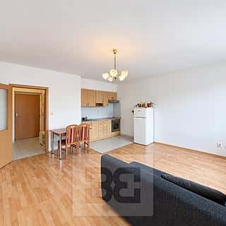 Pronájem bytu 1+kk, garsoniery 34 m² Praha, Padovská, Praha