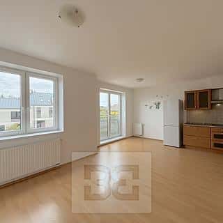 Pronájem bytu 2+kk 52 m² Strančice, K Pískovně, Strančice, okres Praha-východ
