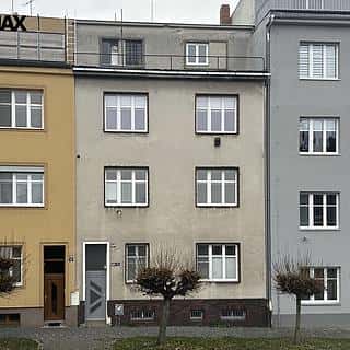 Prodej rodinného domu 450 m² Slaný, Navrátilova, Slaný, okres Kladno