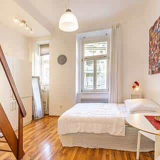 Pronájem bytu 1+kk, garsoniery 20 m² Praha, Bořivojova, Praha