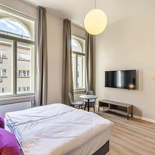 Pronájem bytu 1+kk, garsoniery 33 m² Praha, Krakovská, Praha