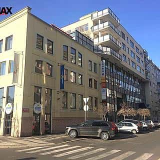 Pronájem obchodu 257 m² Praha, Hradecká, Praha
