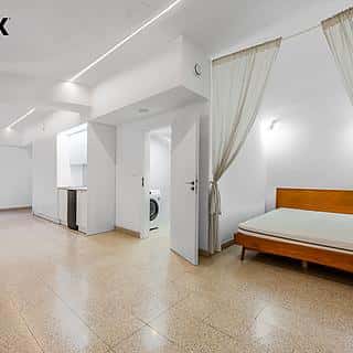 Pronájem bytu 1+kk, garsoniery 40 m² Praha, Veletržní, Praha