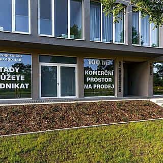 Prodej obchodu 100 m² Praha, Českobrodská, Praha