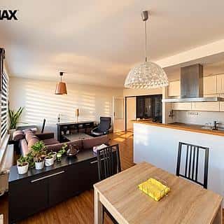 Pronájem bytu 3+kk 78 m² Teplice, Rooseveltovo náměstí, Teplice