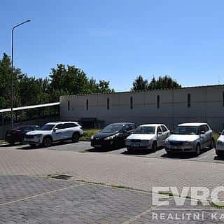 Pronájem garáže 16 m² Kolín, Březinova, Kolín
