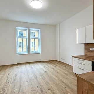 Pronájem bytu 2+kk 64 m² Cheb, Evropská, Cheb