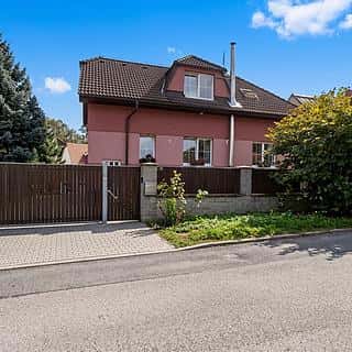 Pronájem bytu 5+1 a více 162 m² Praha, Praha