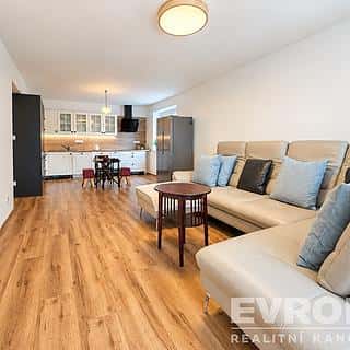 Pronájem bytu 3+kk 110 m² Tuchoměřice, U Kopečku, Tuchoměřice, okres Praha-západ
