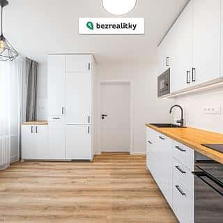 Prodej bytu 3+1 74 m² Praha, Počernická, Praha