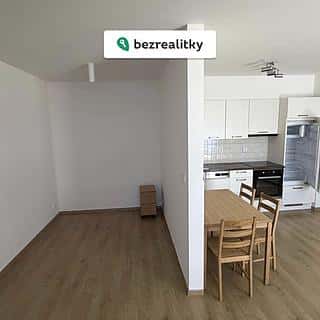 Prodej bytu 1+kk, garsoniery 46 m² Vestec, U Hrubých, Vestec, okres Praha-západ
