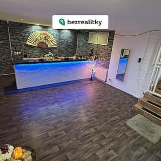 Prodej Ostatních komerčních prostor 200 m² Praha, Velehradská, Praha