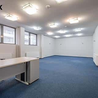 Pronájem obchodu 126 m² Praha, Tusarova, Praha