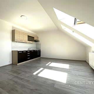 Pronájem bytu 1+kk, garsoniery 38 m² Chropyně, Ječmínkova, Chropyně, okres Kroměříž
