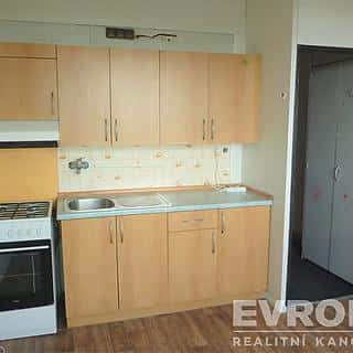 Pronájem bytu 1+1 36 m² Chomutov, Jirkovská, Chomutov