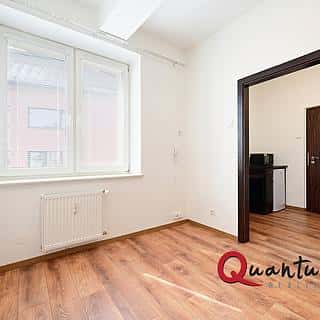 Prodej hotelu, penzionu 19 m² Praha, Suchdolské náměstí, Praha