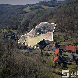 Prodej stavební parcely 5862 m² Medonosy, Medonosy, okres Mělník