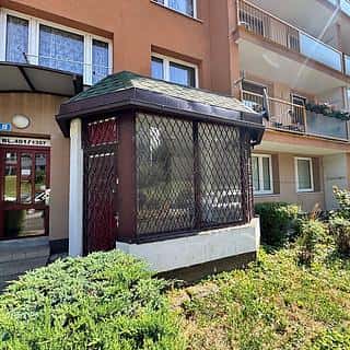 Pronájem obchodu 17 m² Most, U Stadionu, Most