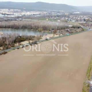 Prodej komerčního pozemku 74902 m² Chomutov, Zadní Vinohrady, Chomutov