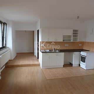 Pronájem bytu 1+kk, garsoniery 41 m² Slaný, Hanžburského, Slaný, okres Kladno