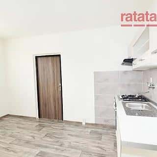 Pronájem bytu 1+1 36 m² Jirkov, Vinařická, Jirkov, okres Chomutov