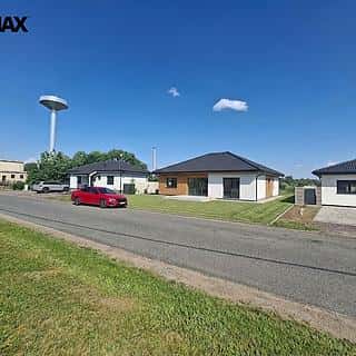 Prodej stavební parcely 827 m² Strachotice, Strachotice, okres Znojmo