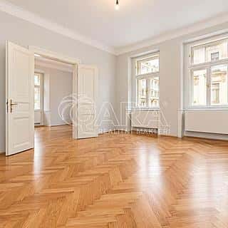 Pronájem bytu 3+1 108 m² Praha, Praha