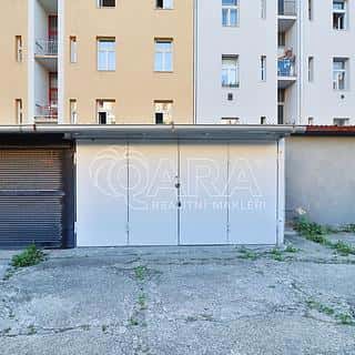 Prodej garáže 16 m² Praha, Čajkovského, Praha