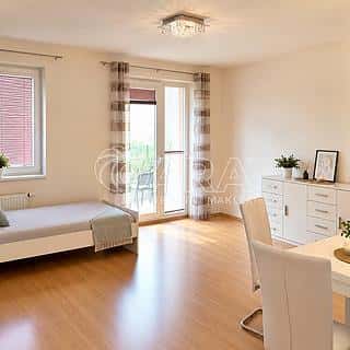 Prodej bytu 1+kk, garsoniery 30 m² Praha, Sicherova, Praha