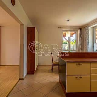 Prodej bytu 4+kk 135 m² Dolní Břežany, K Točné, Dolní Břežany, okres Praha-západ
