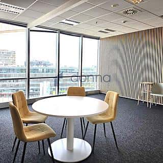 Pronájem kanceláře 208 m² Praha, Na strži, Praha