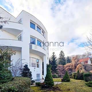 Pronájem vily 839 m² Praha, Nový Zlíchov, Praha