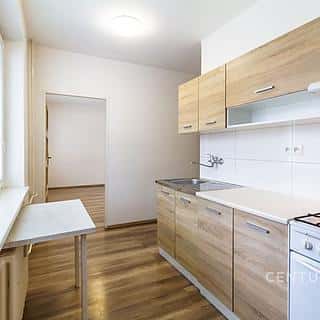 Pronájem bytu 2+1 39 m² Kladno, Čechova, Kladno