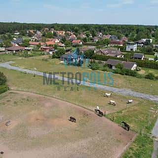 Prodej stavební parcely 850 m² Nový Vestec, Hlavní, Nový Vestec, okres Praha-východ