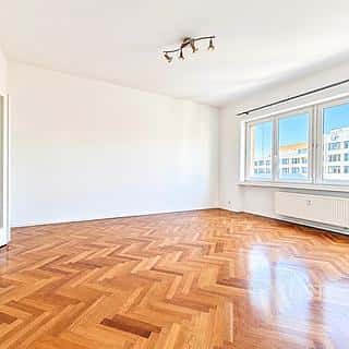 Pronájem bytu 2+1 64 m² Ústí nad Labem, Mírové náměstí, Ústí nad Labem