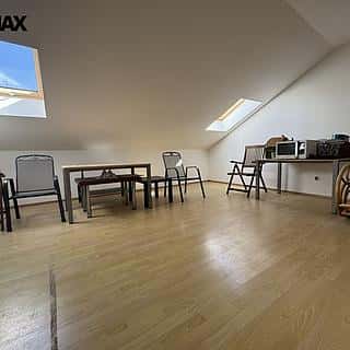 Pronájem bytu 4+1 37 m² Světice, V Zahradách, Světice, okres Praha-východ