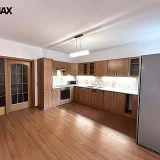 Pronájem bytu 4+kk 140 m² Praha, Voskovcova, Praha