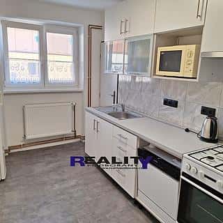 Prodej bytu 2+1 60 m² Vroutek, Husova, Vroutek, okres Louny