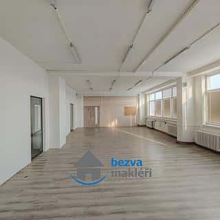 Pronájem výrobního objektu 48 m² Skuteč, Husova, Skuteč, okres Chrudim